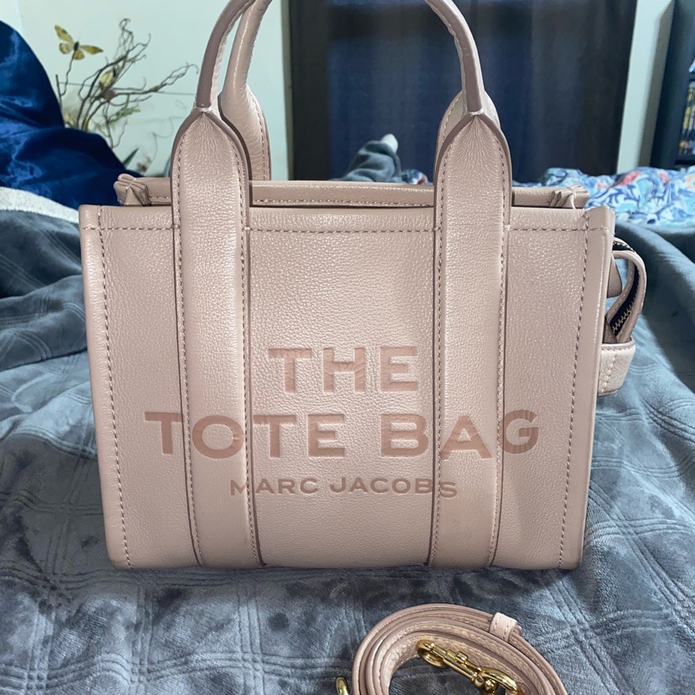 Marc Jacobs The Tote Bag Mini Leather